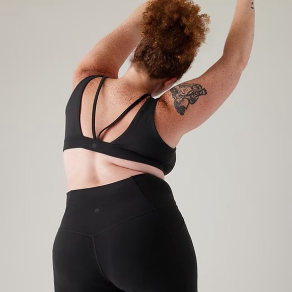 ATHLETA - EXHALE BRA D-DD+ Buttery-soft compression for low-impact support. NWT - Picture 4 of 6